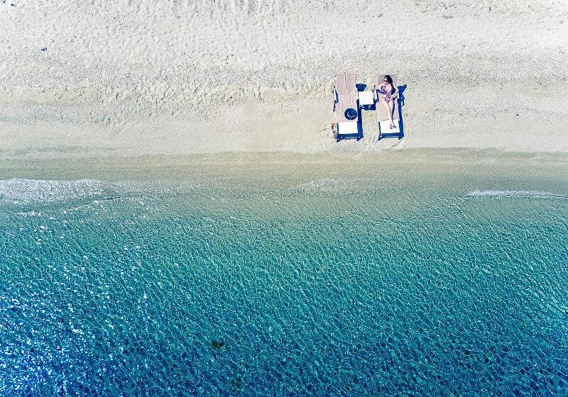 Royal Hotel And Suites