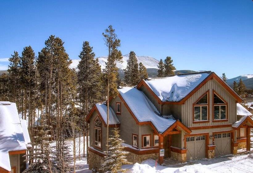 Saddlewood Townhomes