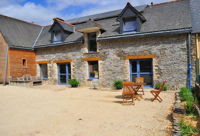 پانسیون Domaine De Kernanou