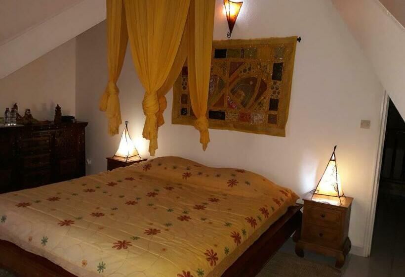 تختخواب و صبحانه Ti Kaz Indienne