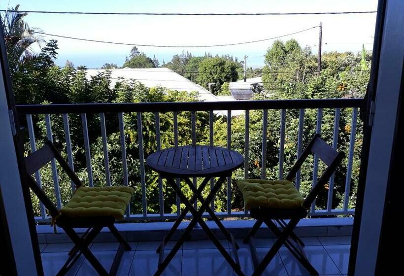 تختخواب و صبحانه Ti Kaz Indienne