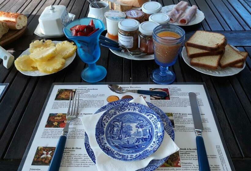 تختخواب و صبحانه Ti Kaz Indienne