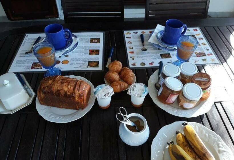 تختخواب و صبحانه Ti Kaz Indienne