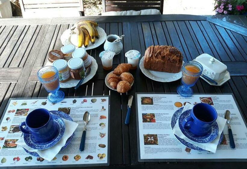 تختخواب و صبحانه Ti Kaz Indienne