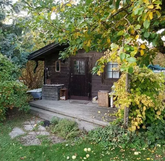 Aamiaismajoitus (B&B) Perenner På Bakgården