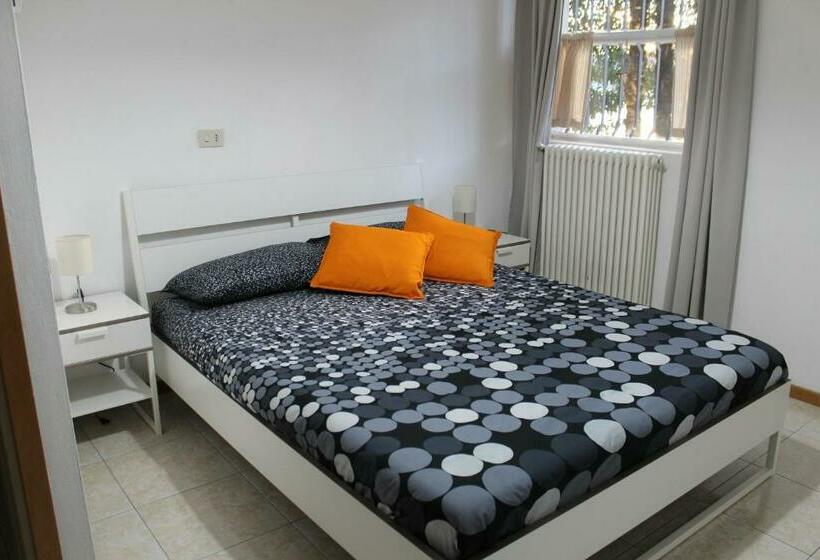 פנסיון Gli Oleandri