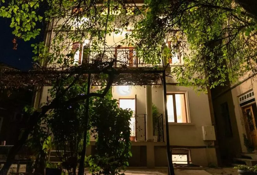 ペンション The White House Sofia