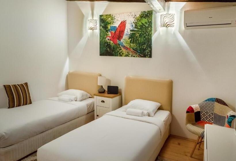 Pension The White House Sofia