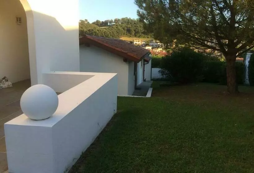 Aamiaismajoitus (B&B) Calicho