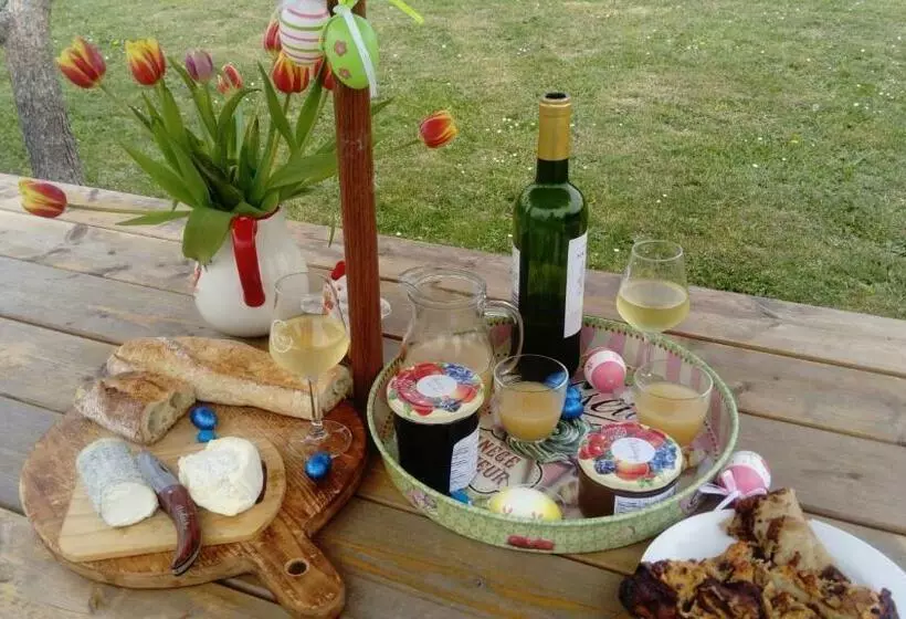 Aamiaismajoitus (B&B) Chambres Et Tables D Hotes  O Doux Matins  Aux Portes De Chinon