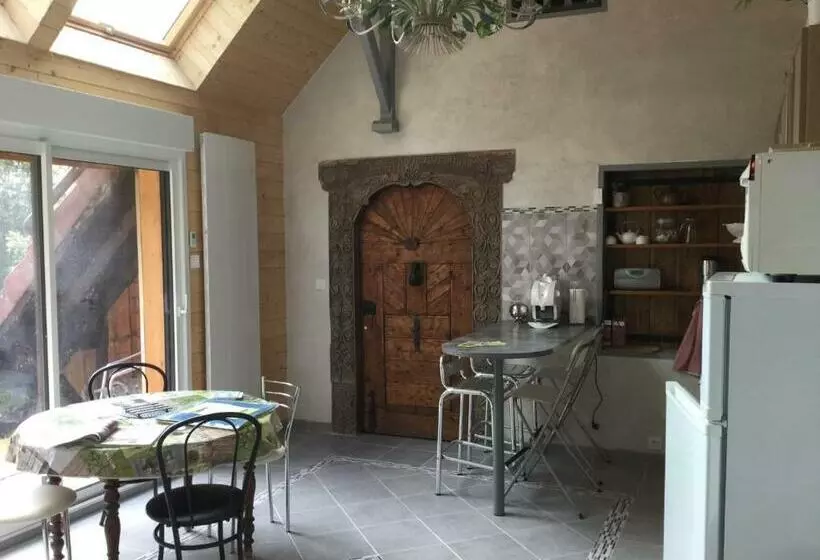 Aamiaismajoitus (B&B) La Maison De Jean