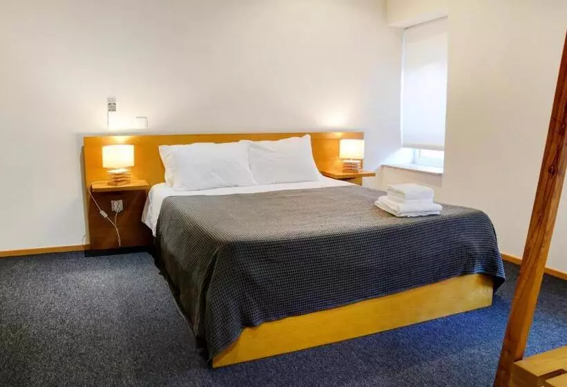 Peach Hostel & Suites