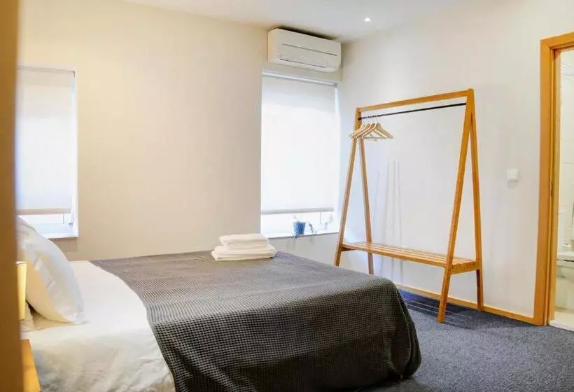 Peach Hostel & Suites