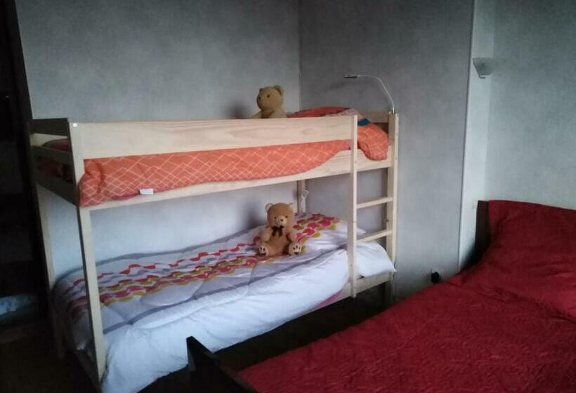 ペンション Entre Mûres Et Châtaignes