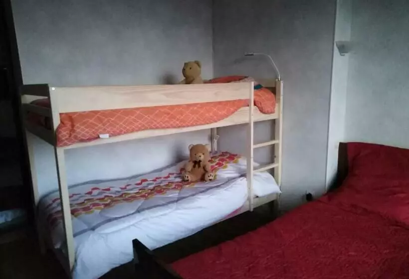 ペンション Entre Mûres Et Châtaignes