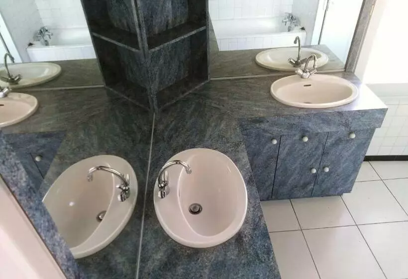 ペンション Entre Mûres Et Châtaignes