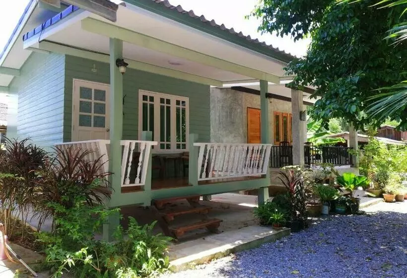 پانسیون Thongsuwan Resort