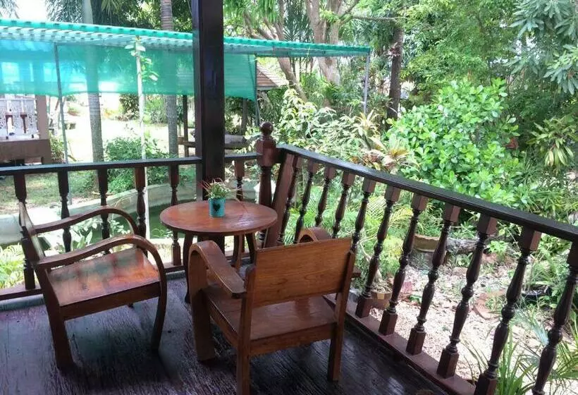 پانسیون Thongsuwan Resort