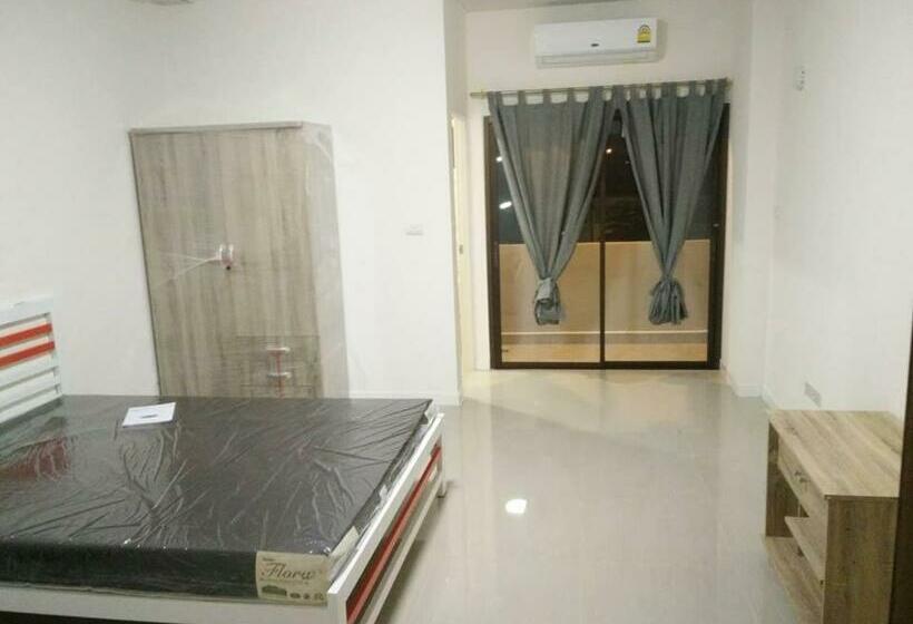 Sands Place Apartment And