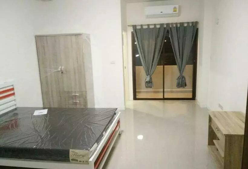 Sands Place Apartment And