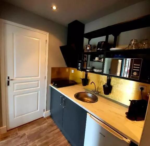 Aamiaismajoitus (B&B) Bonbon Chambre D Hôtes