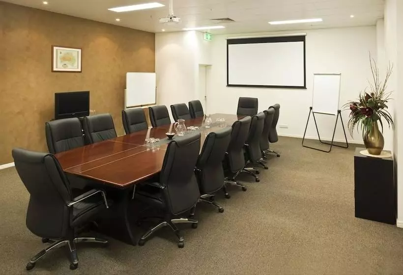 Cairns Central Plaza Apartment Hotel Official