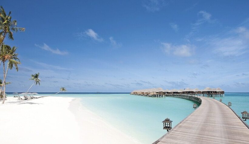 هتل Constance Halaveli