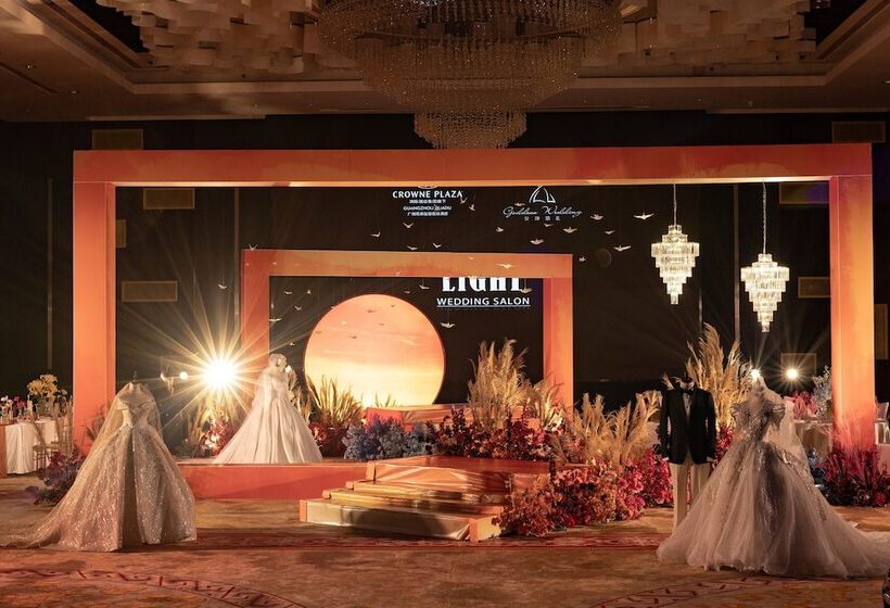 Crowne Plaza Guangzhou Huadu, An Ihg Hotel   Free Shuttle Bus Between Hotel To Airport