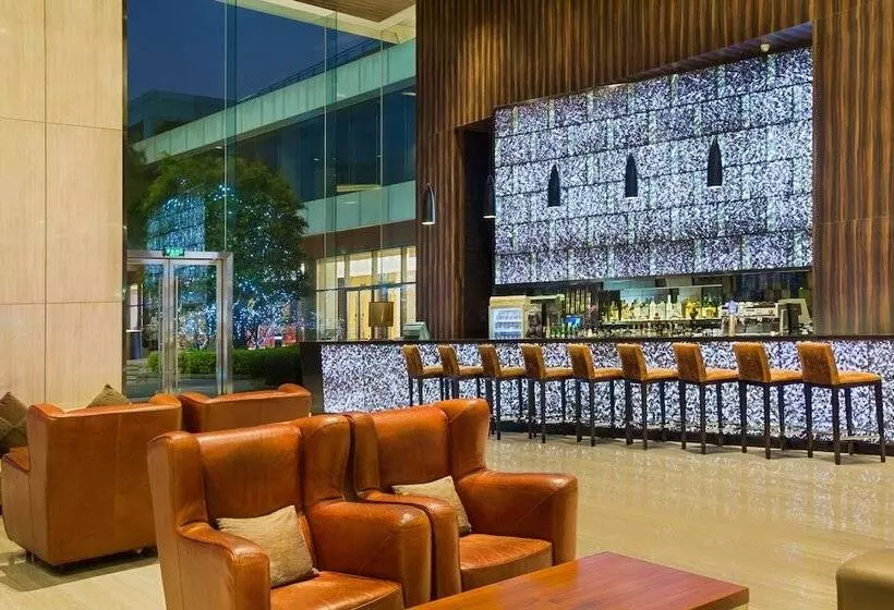 Crowne Plaza Guangzhou Huadu, An Ihg Hotel   Free Shuttle Bus Between Hotel To Airport