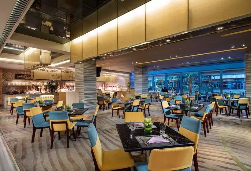 Crowne Plaza Guangzhou Huadu, An Ihg Hotel   Free Shuttle Bus Between Hotel To Airport