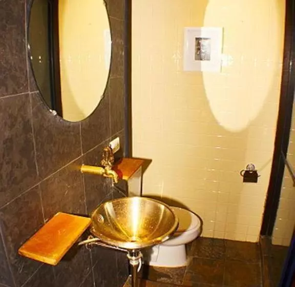 هتل Diamond House