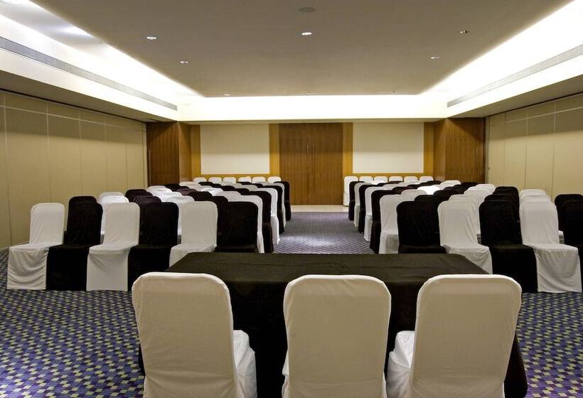 호텔 Four Points By Sheraton Navi Mumbai, Vashi