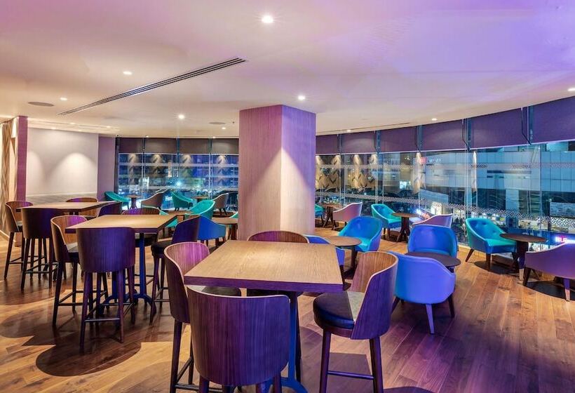 호텔 Four Points By Sheraton Navi Mumbai, Vashi