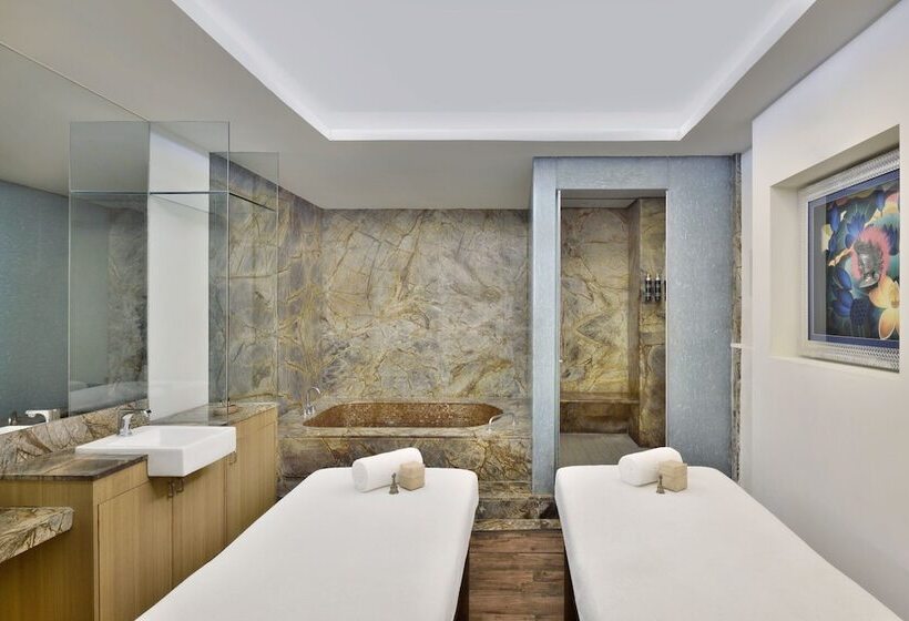 호텔 Four Points By Sheraton Navi Mumbai, Vashi