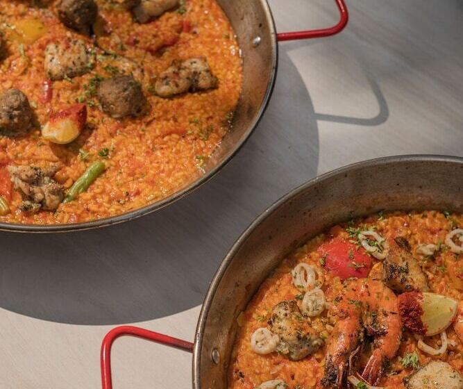 Living Room By Seasons Hotels