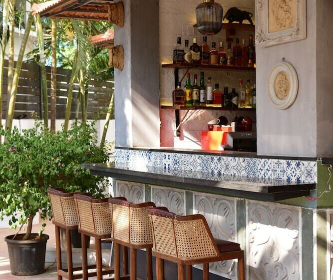 Living Room By Seasons Hotels