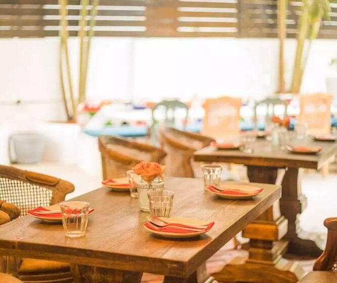 Living Room By Seasons Hotels