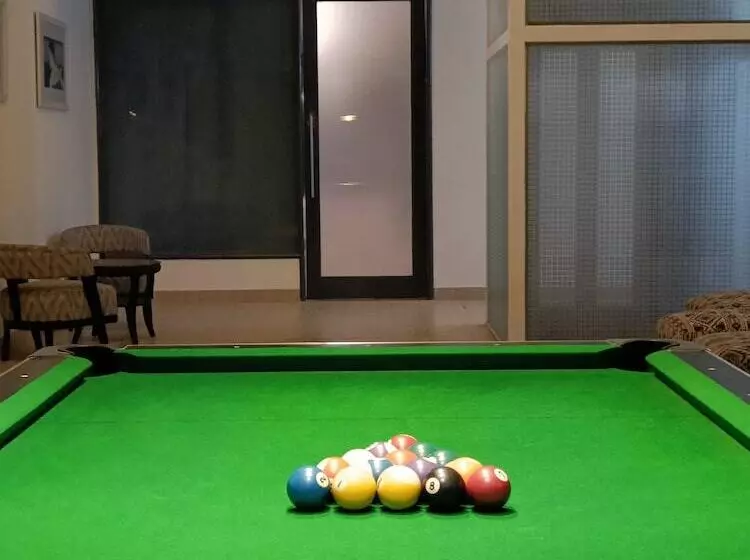 Living Room By Seasons Hotels