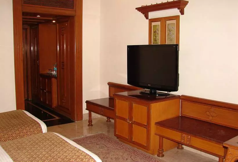 Hotel Mansingh Towers