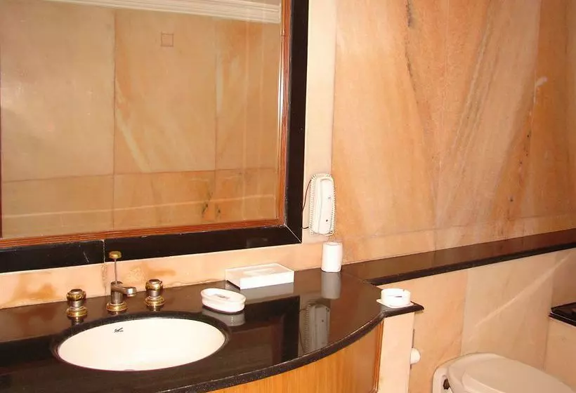 Hotel Mansingh Towers