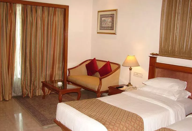 Hotel Mansingh Towers