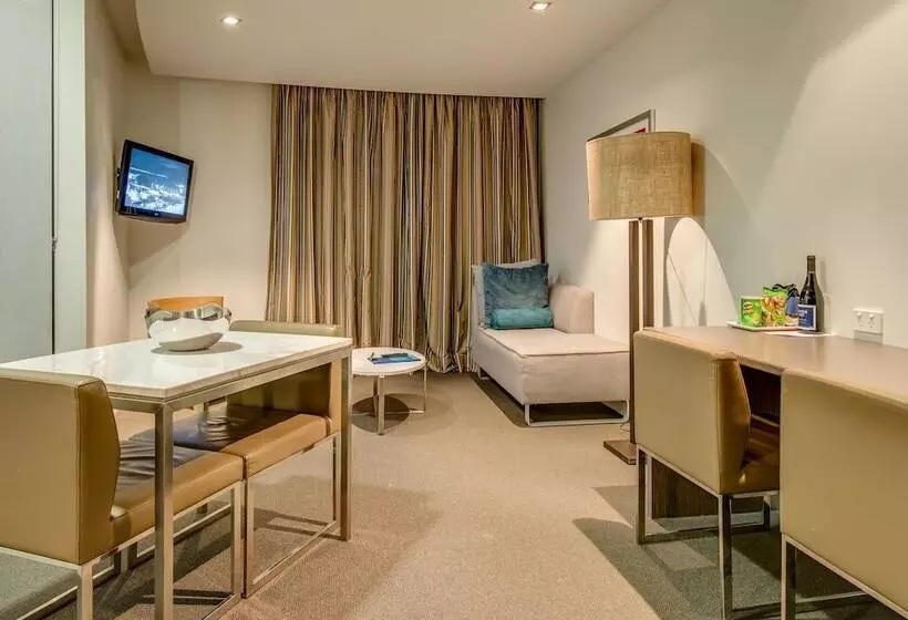 호텔 Mantra Collins