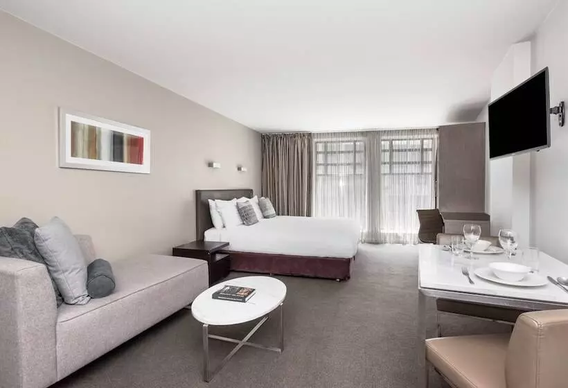 호텔 Mantra Collins