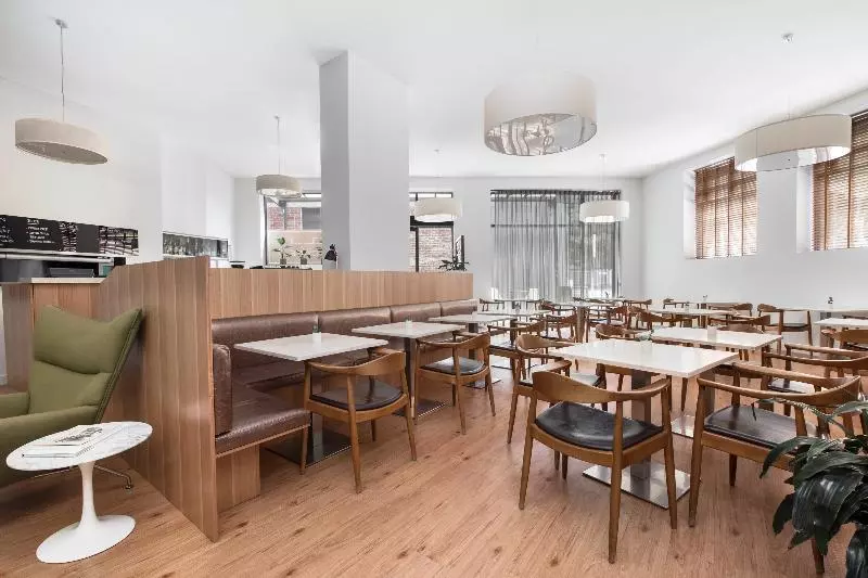 호텔 Mantra Collins