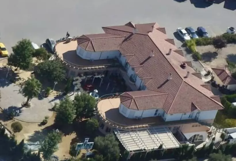 Отель Mitra Crisalida