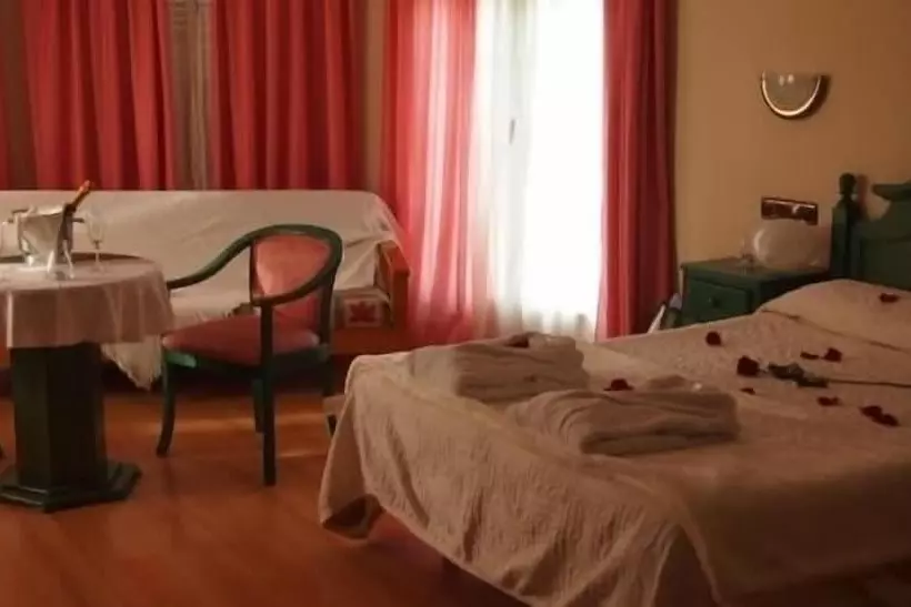 Отель Mitra Crisalida