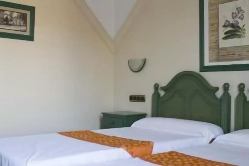 Отель Mitra Crisalida