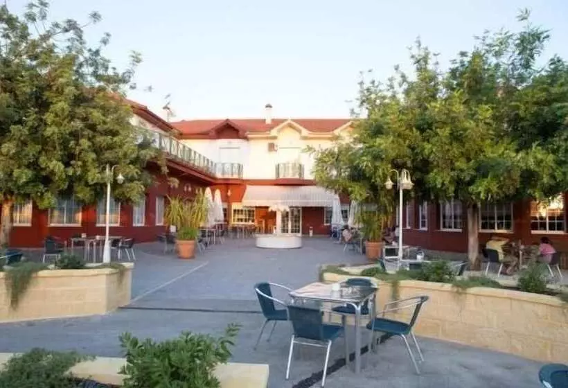 Отель Mitra Crisalida