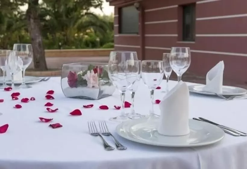 Отель Mitra Crisalida