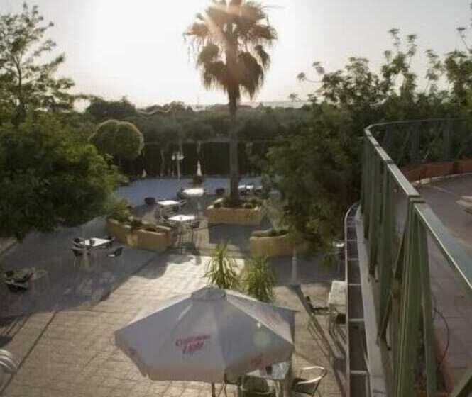 هتل Mitra Crisalida